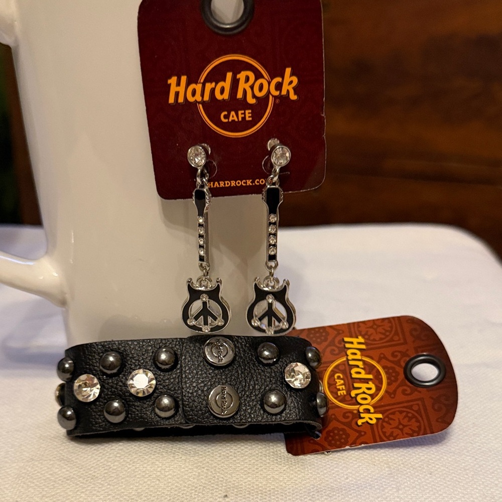 Hard Rock Cafe Black Leather Silver & Crystal Bracelet & Guitar Earrings